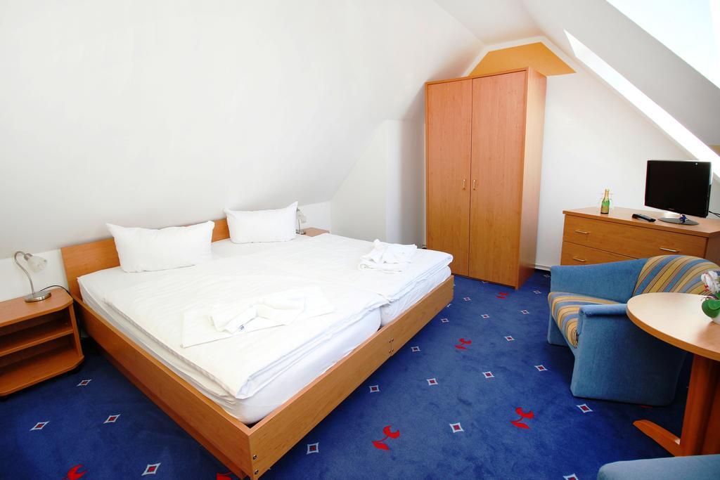 Hotel Pension Kirschstein Wolgast Luaran gambar