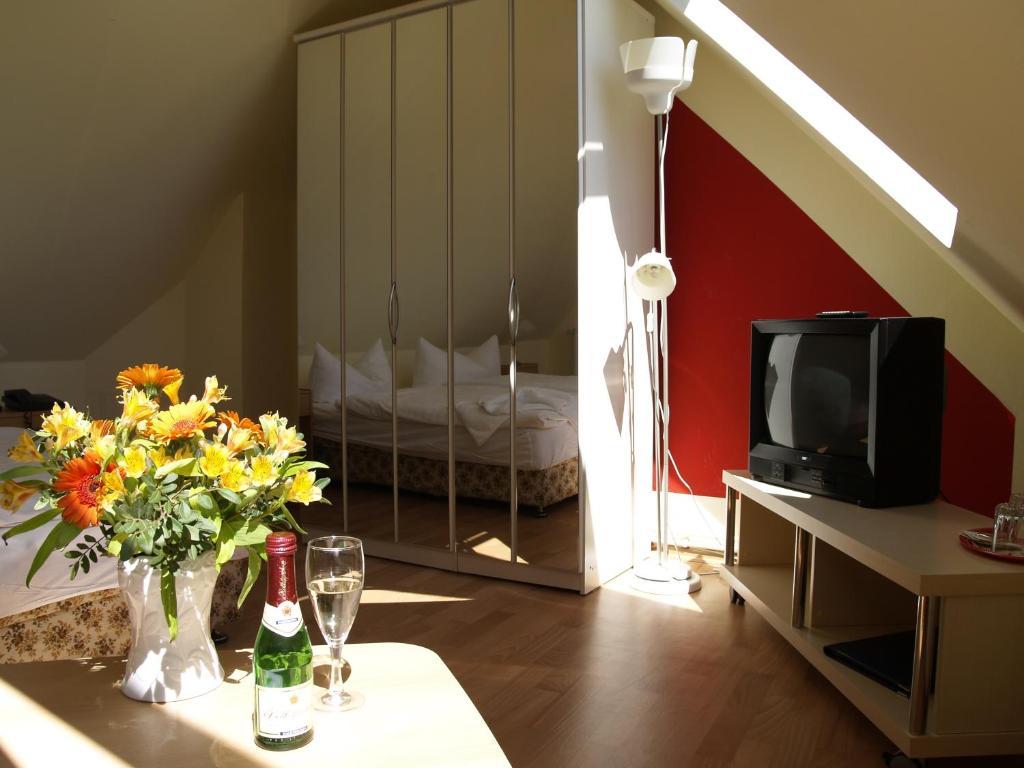 Hotel Pension Kirschstein Wolgast Luaran gambar